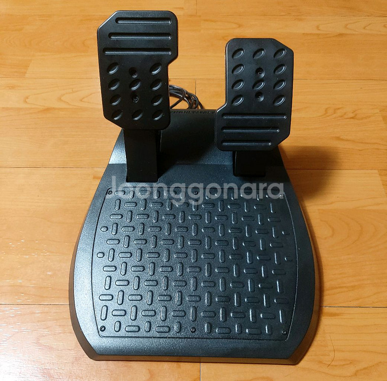 트러스터마스터 T80 레이싱 휠 팝니다--1
