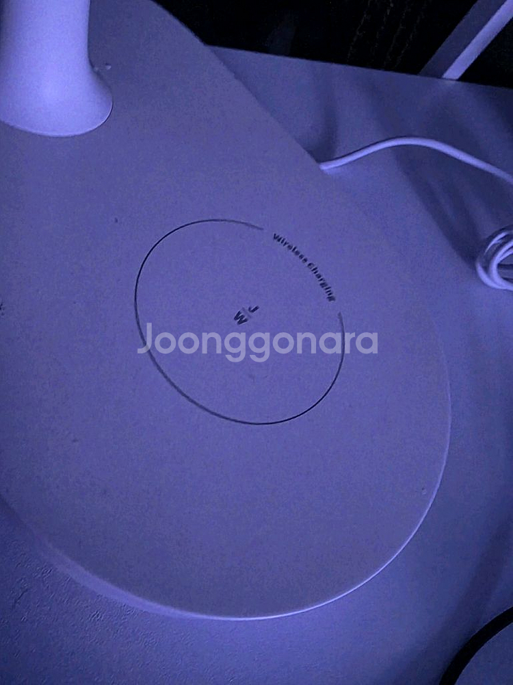 거울+램프+무선충전기능 있는제품 풀박스 판매합니다.--2