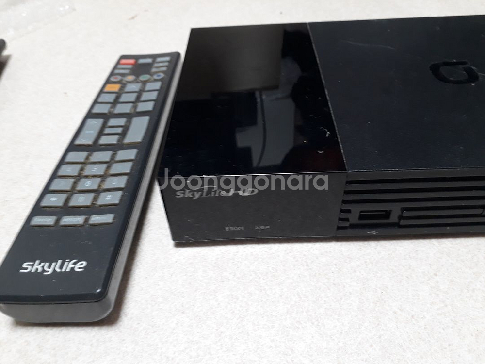 스카이라이프 셋톱박스+리모콘--1