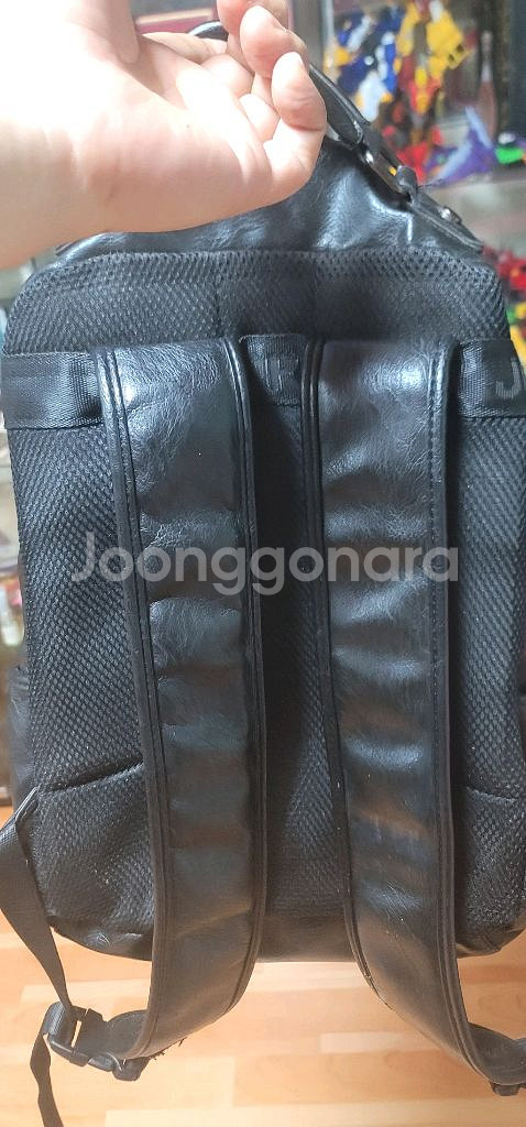 Jeep 검정색 백팩입니다--8