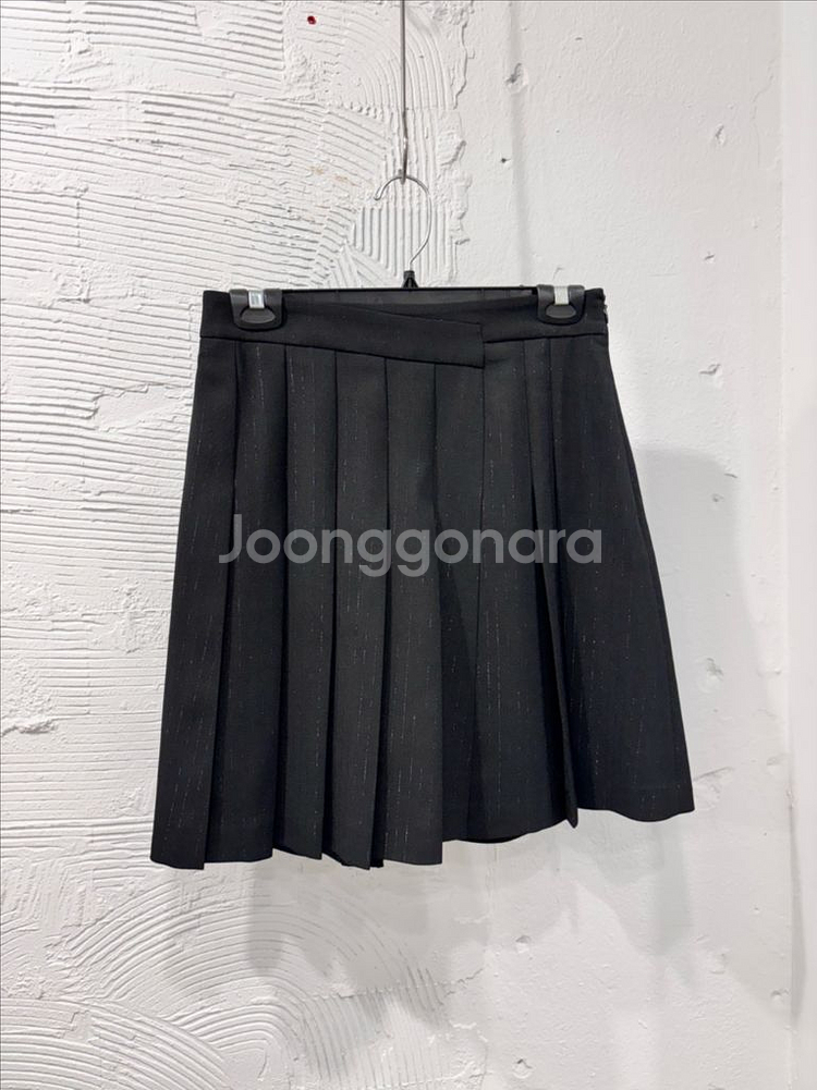 잇미샤 베이지 크롭 블라우스 / 잇미샤 주름스커트--6