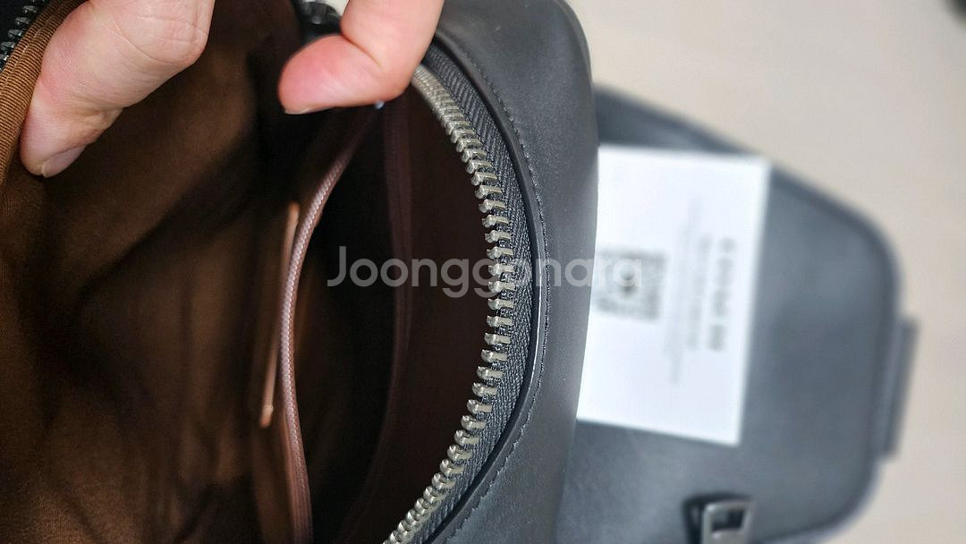 코치 크로스백--2