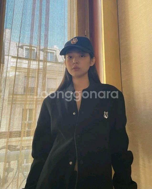 메종키츠네 봄버자켓--9