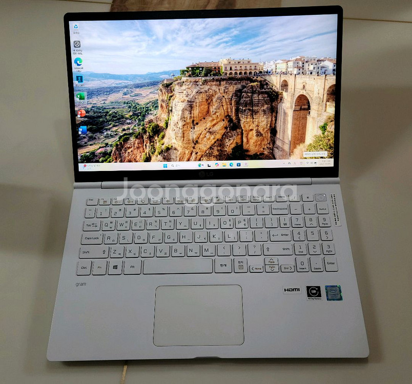 최상급)LG그램 노트북 15Z980 i7 8세대,16G--0