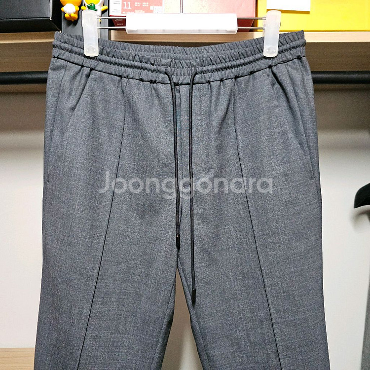 JUUN. J 준지 허리밴드 모직혼방 남성조거팬츠 32--2
