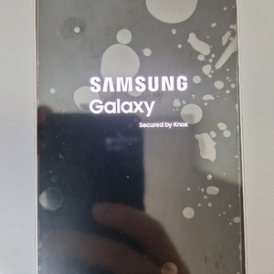 갤럭시 S25 플러스 256기가 실버쉐도우 판매합니다.