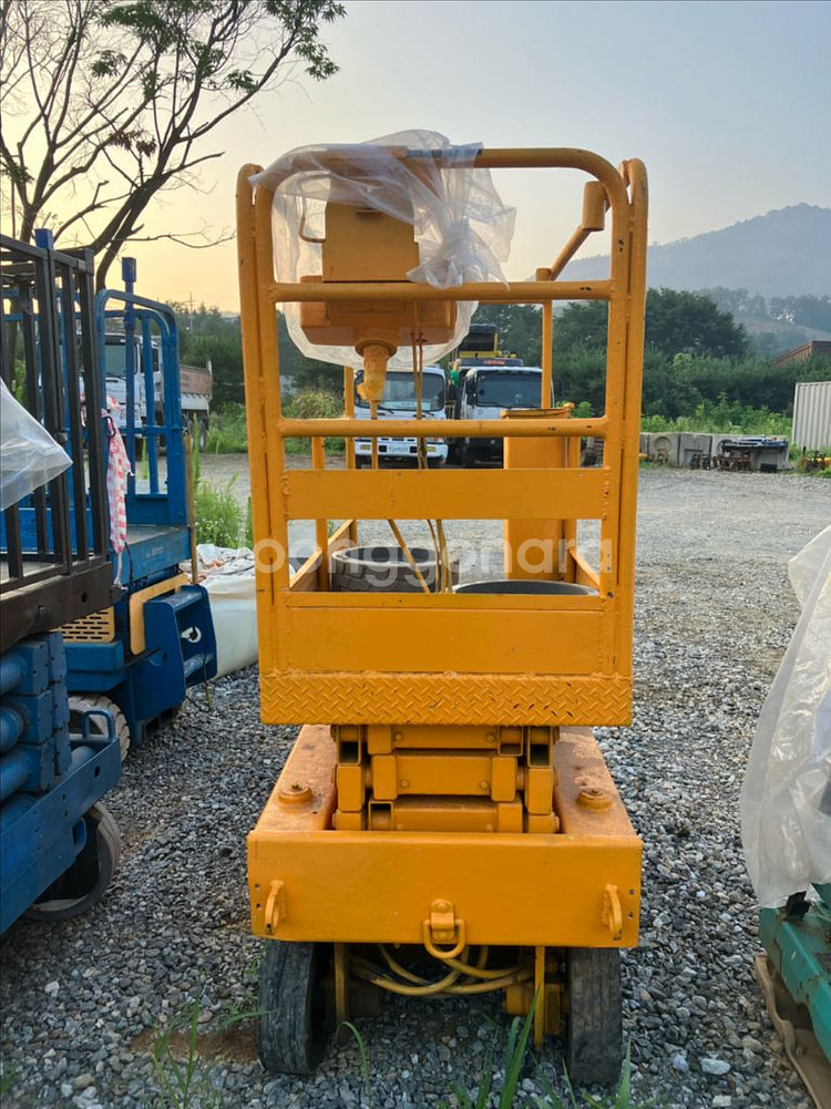 JLG 고소작업대 렌탈 리프트 판매--1