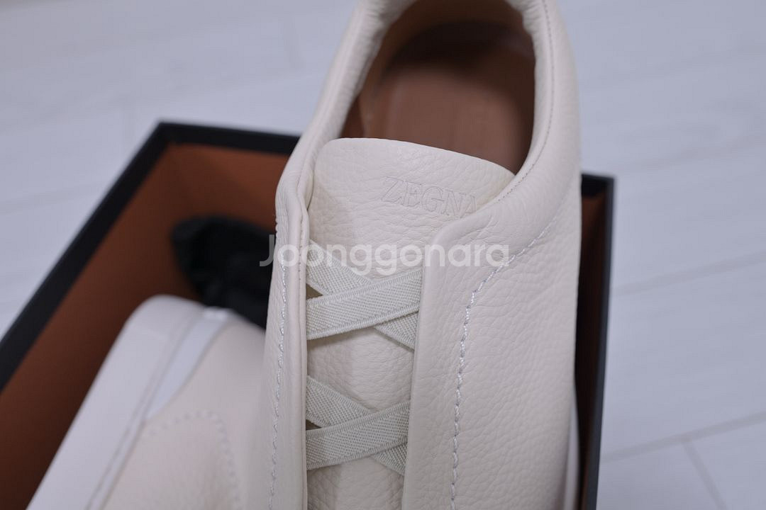 제냐 스니커즈 41사이즈--2