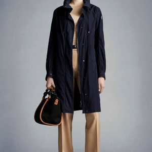 몽클레어 kourou 코로우 바람막이