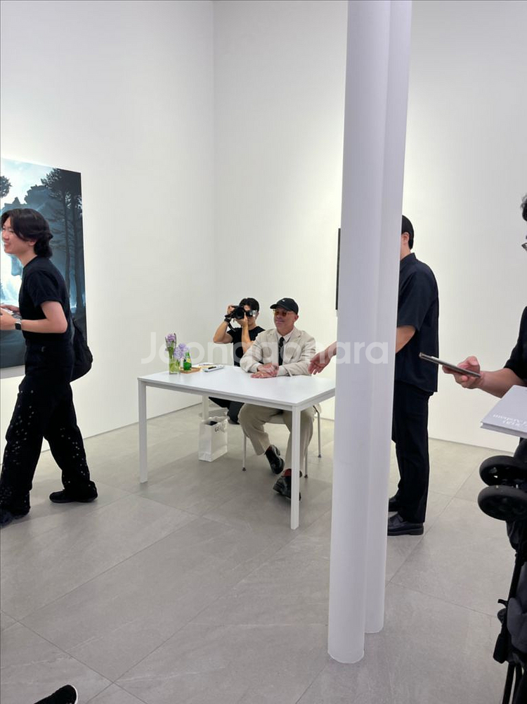 다니엘 아샴 친필 사인 도록--2