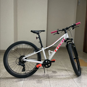 트렉 프리칼리버 24인치