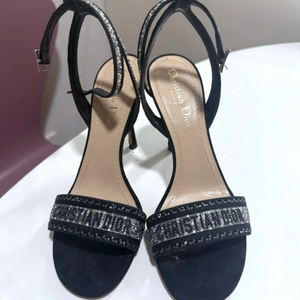 디올 블랙 샌들힐 37.5