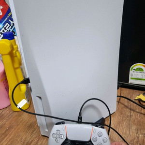 ps5 디스크버젼 기본 + ssd 장착 중고품 팝니다