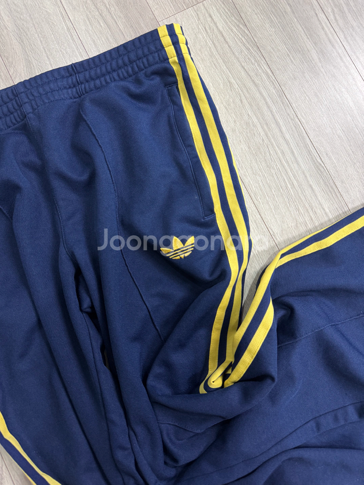 아디다스 파이어버드 트랙팬츠 네이비--1