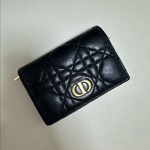 디올 카드지갑