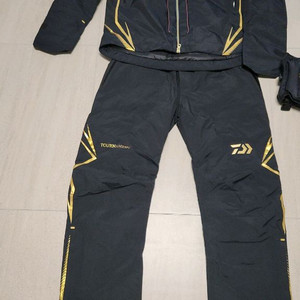 다이와토너먼트낚시복(M) 다이와 토너먼트구명조끼(L)