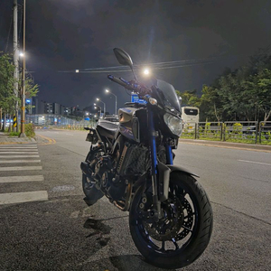 mt09 아크라 풀배기 판매합니다