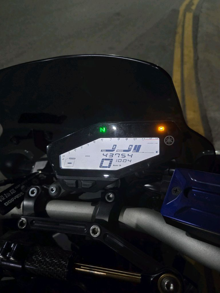 mt09 아크라 풀배기 판매합니다--5