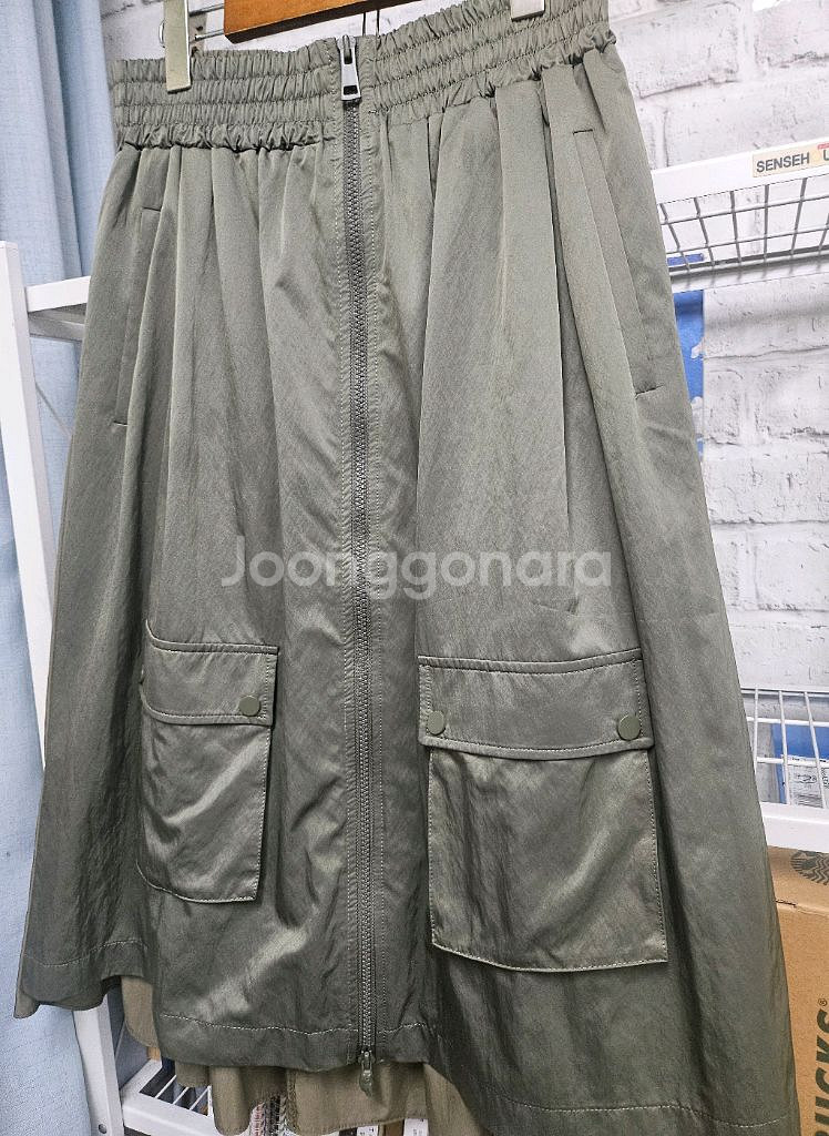 럭키슈에뜨 밴딩스커트 27~28 플레어 카키치마WL70--2