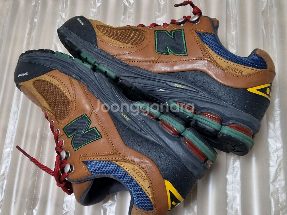 [250] 뉴발란스 2002R 하이킹 팩 브라운--0