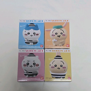 치이카와 프렌즈4 피규어 4개 일괄 팝니다.