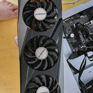 라데온rx6700xt 기가바이트 게이밍oc