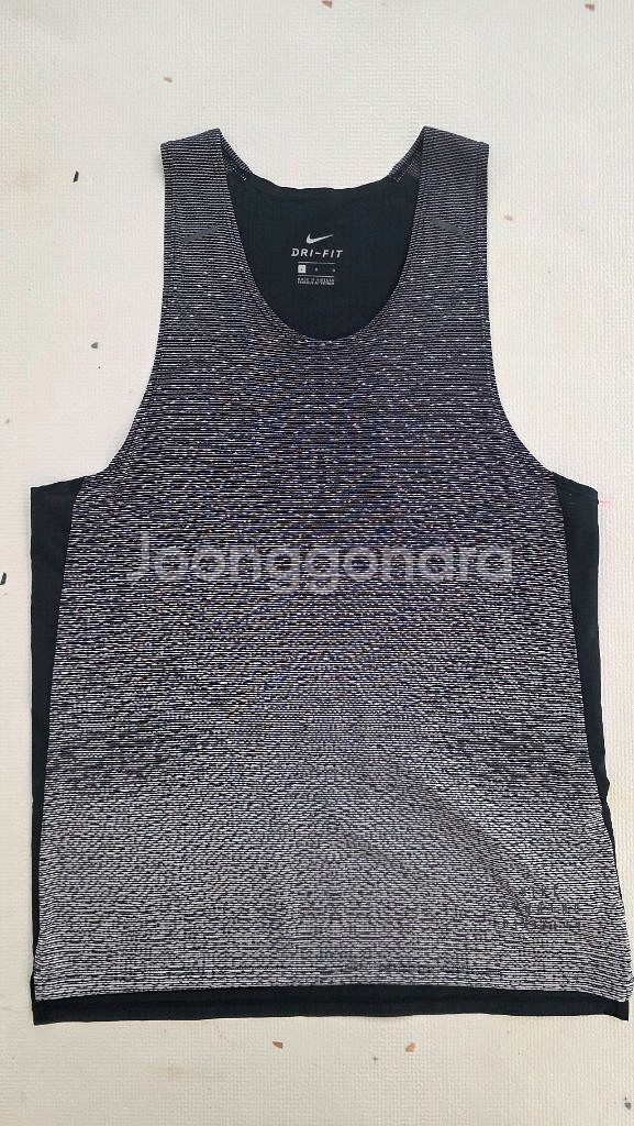 나이키 에어로스위프트 싱글렛 100사이즈--8