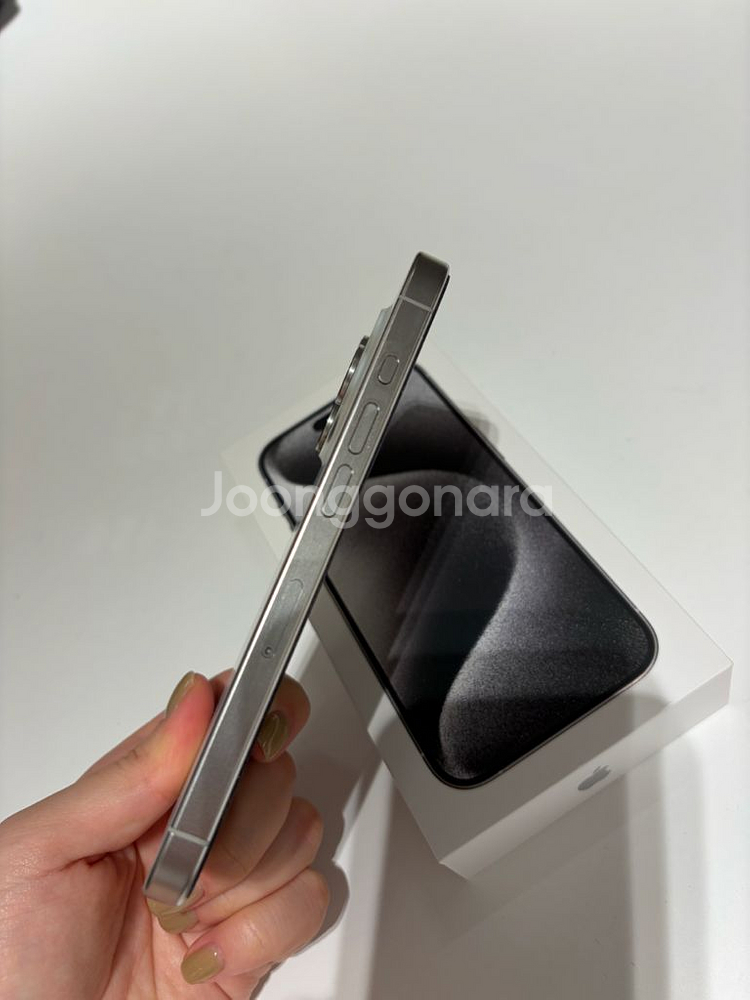 아이폰 15프로 화이트 티타늄 풀박스 512gb--6