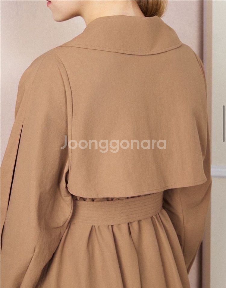 (새상품) 지고트 트렌치코트 66--1