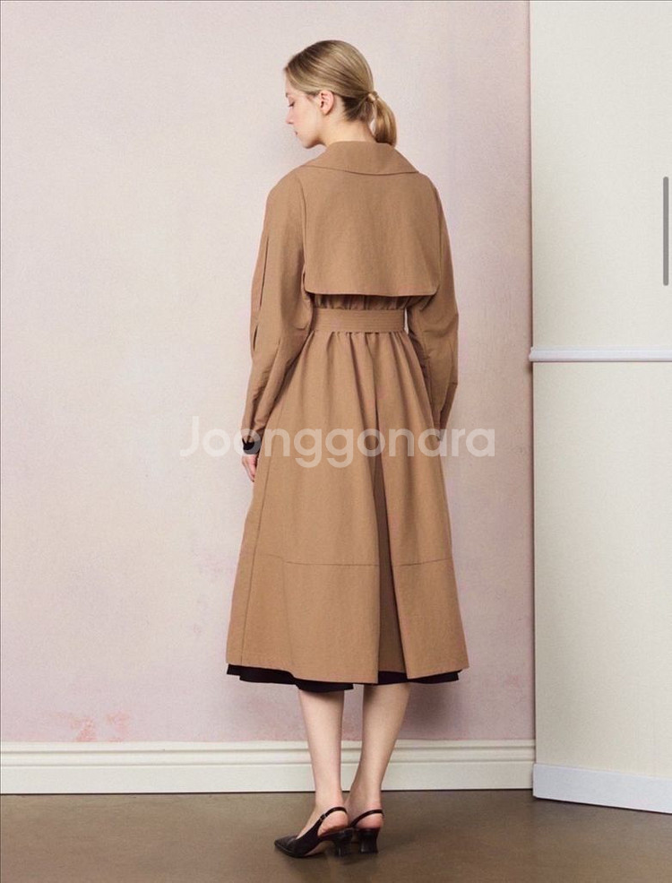 (새상품) 지고트 트렌치코트 66--2