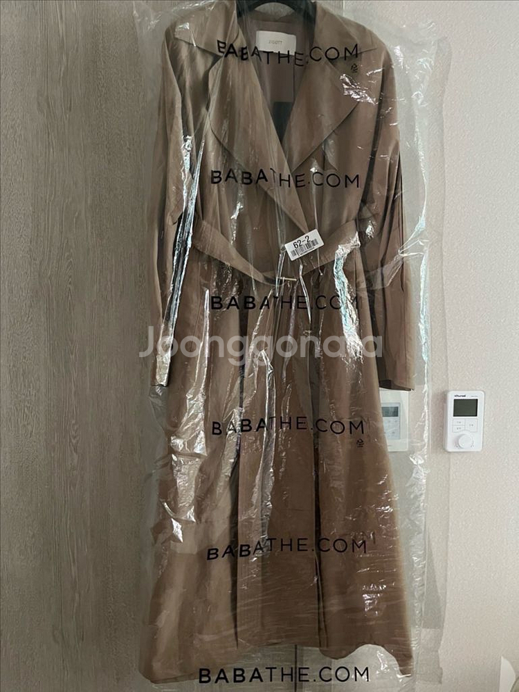 (새상품) 지고트 트렌치코트 66--8