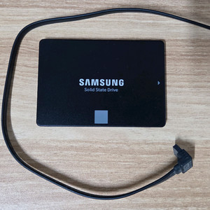 삼성전자 850 EVO 250GB 팝니다.