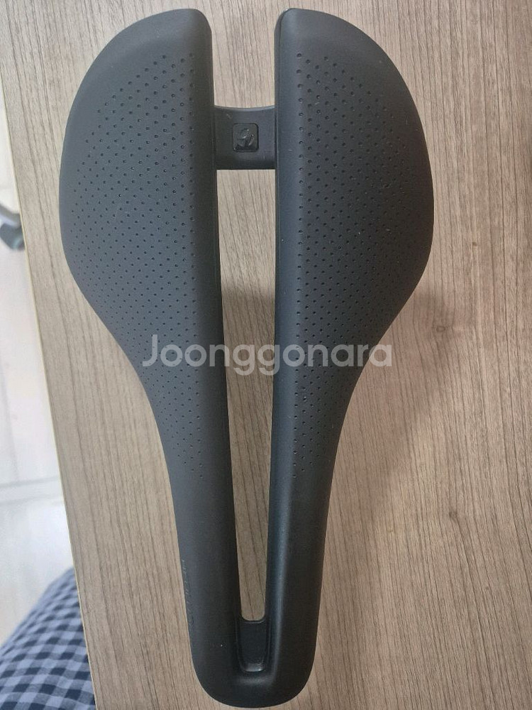 본트레거 에올루스 엘리트 안장--1
