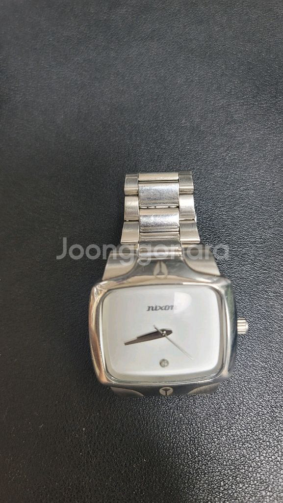 닉슨 더플레이어 메탈시계--1