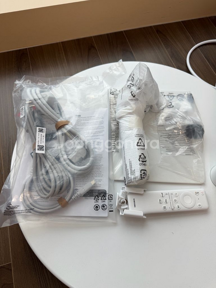 삼성 LED 모니터 S32DM703U(설치후 미사용)--1