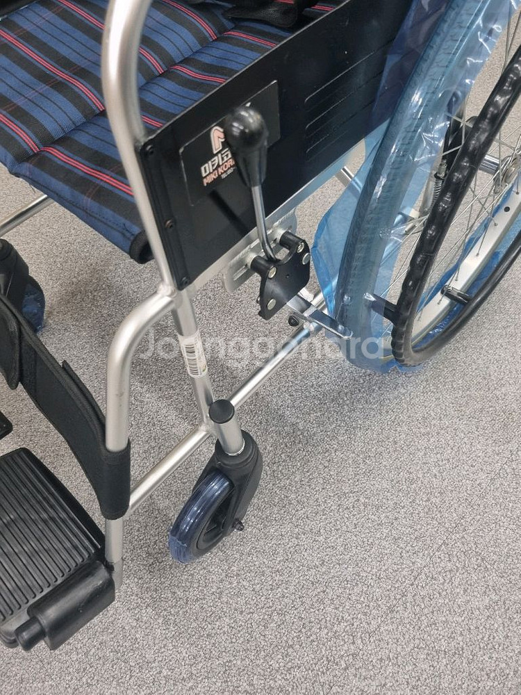 국산 일반 수동훨체어--1