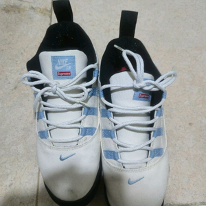 나이키 x 슈프림 sb다윈로우 화이트 280
