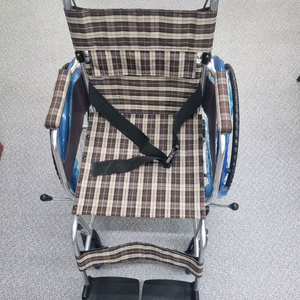 경량 국산 수동훨체어