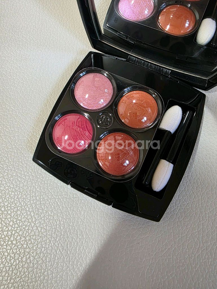 샤넬 한정 레 꺄트르 옹브르 88 코랄트레저 새제품--1