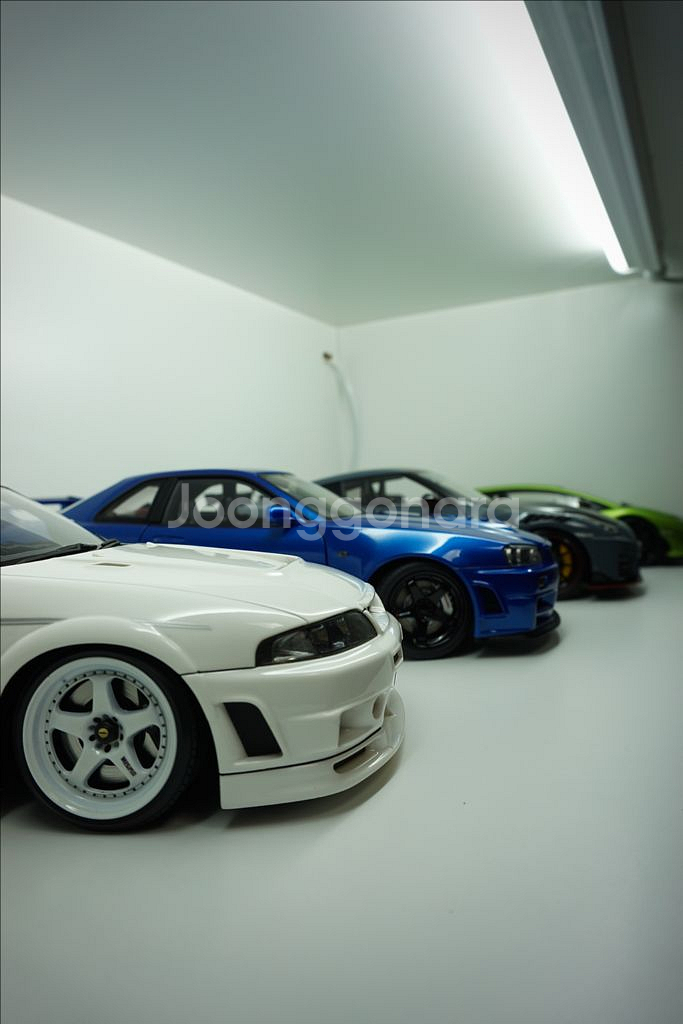 1:18 이그니션 R33팝니다--9