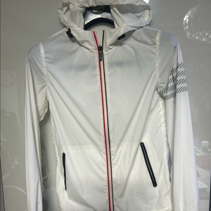 아동용 톰스탈 화이트 윈드브레이커 판매합니다.