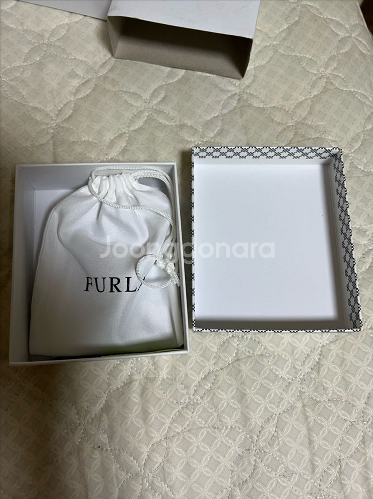 훌라 furla 카드 지갑 미개봉 새상품 풀박스--1