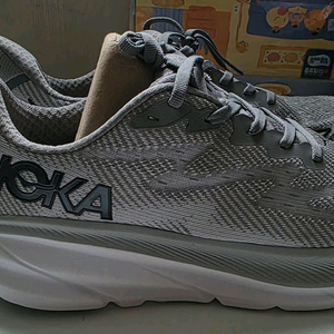 HOKA(호카) 클리프톤9 9.5D 남성용 275사이즈