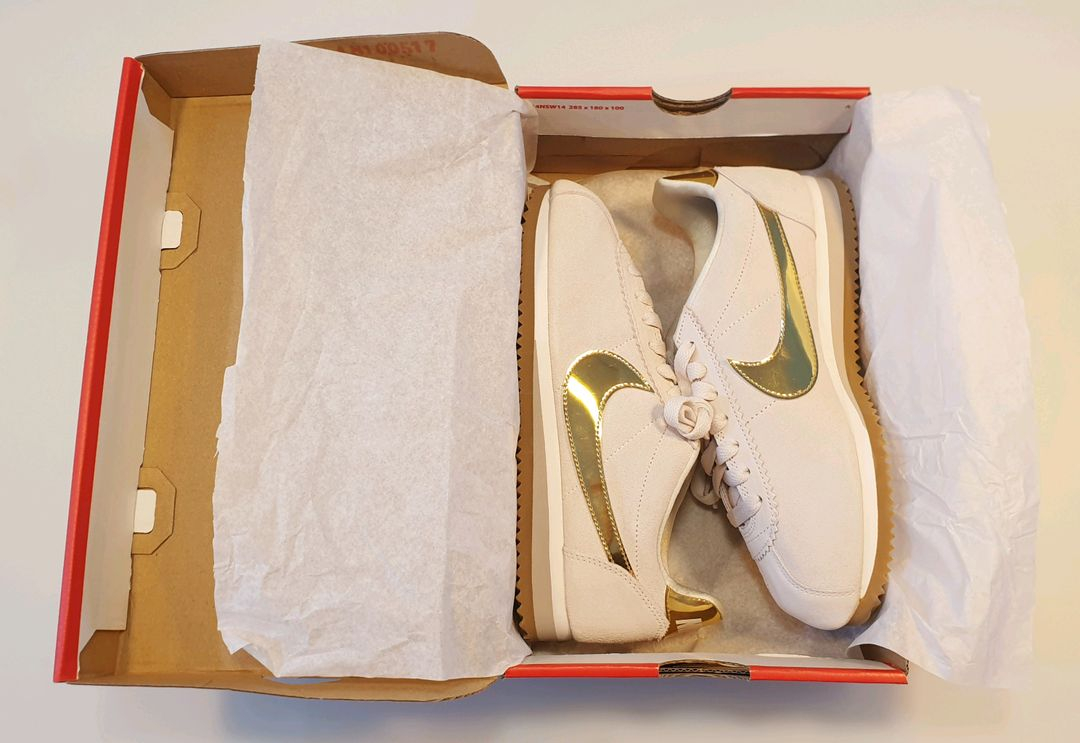 [새상품] 나이키 팬텀 코르테즈 SE 벨벳 메탈릭골드7--6