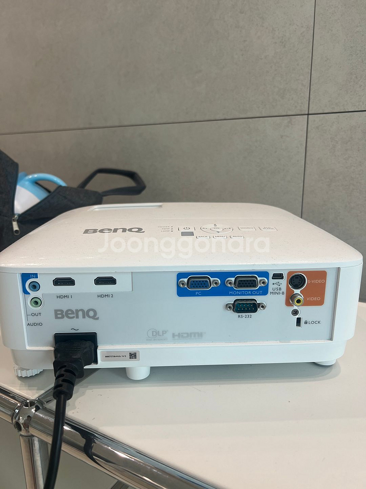 벤큐 빔프로젝터 MH550 중고 팝니다--3
