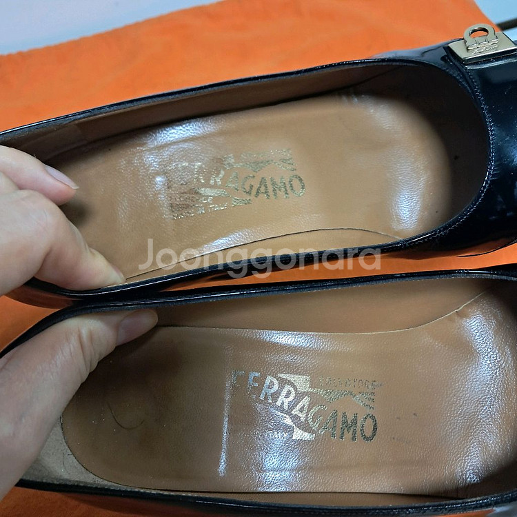 페라가모 블랙 힐 7D사이즈(약 240245)--5