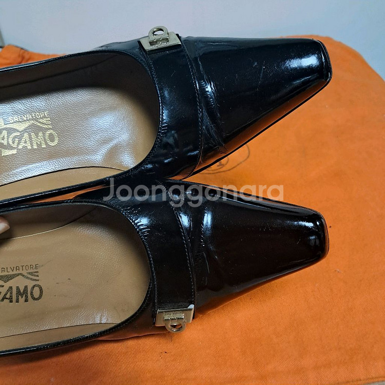 페라가모 블랙 힐 7D사이즈(약 240245)--7