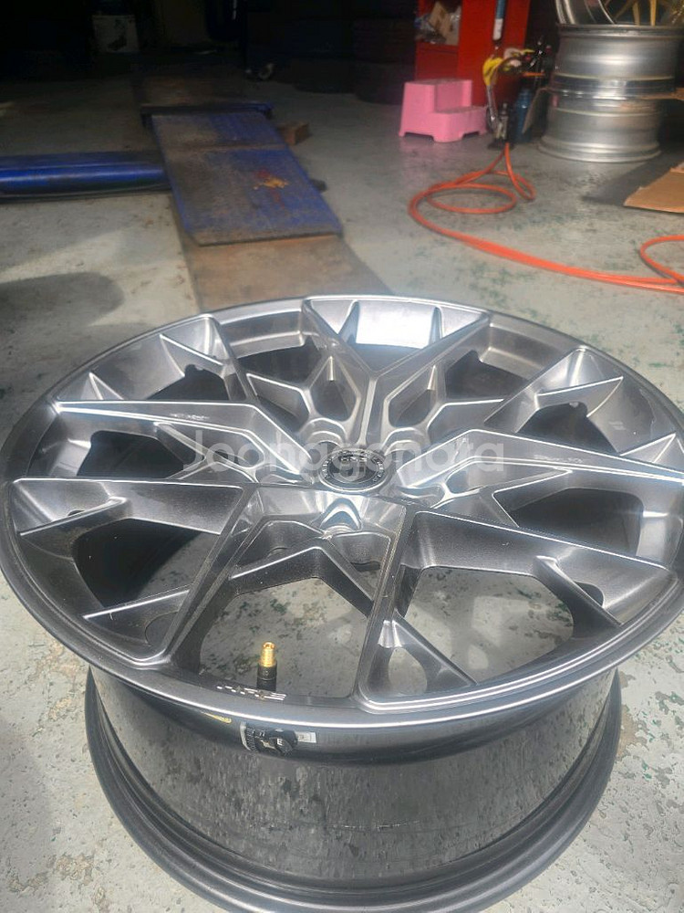 HRE FF10 정품 20인치휠 팝니다(pcd114.3--8