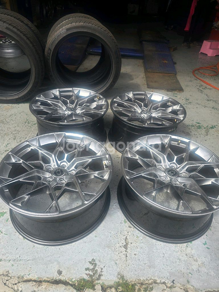 HRE FF10 정품 20인치휠 팝니다(pcd114.3--5