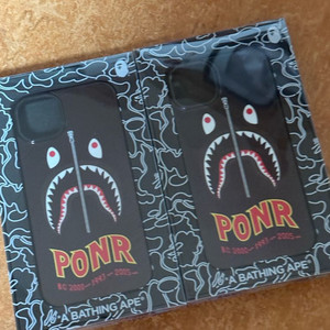 아이폰14플러스 베이프케이스 팝니다